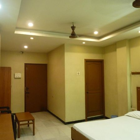 Nanda Lodge Mettuppālaiyam 外观 照片